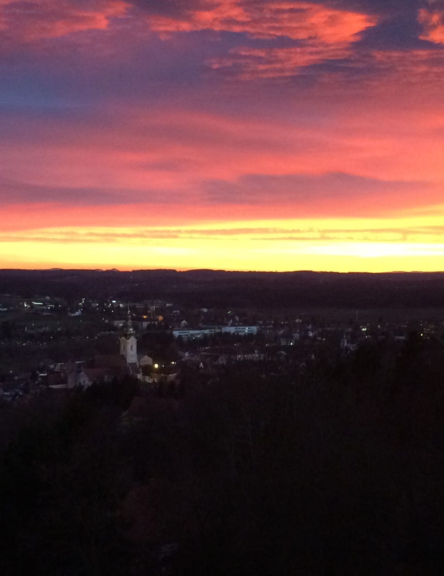 Blick über Hartberg bei Sonnenuntergang